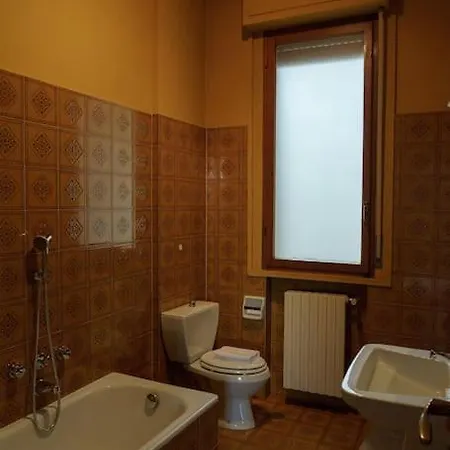 Fanciful 2-br Outside Ztl *