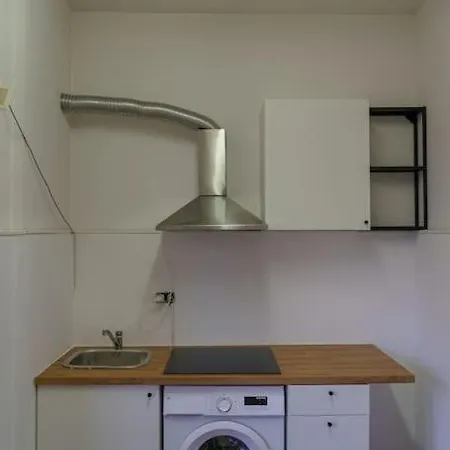 Apartment Fanciful 2-br Outside Ztl *