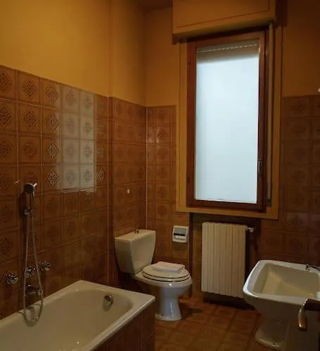 Fanciful 2-br Outside Ztl *