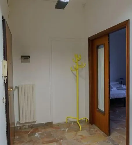 Fanciful 2-br Outside Ztl