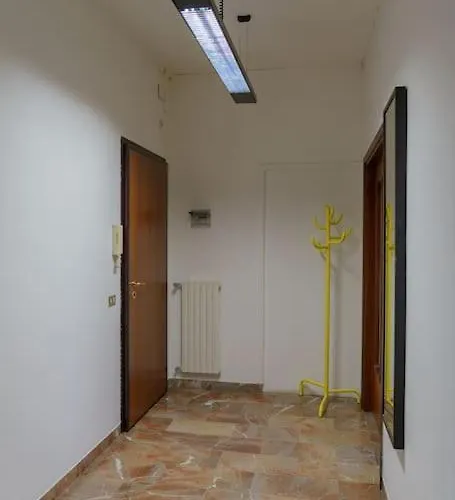 Fanciful 2-br Outside Ztl Апартаменты Флоренция