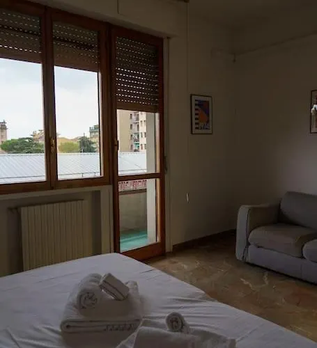 Апартаменты Fanciful 2-br Outside Ztl Флоренция